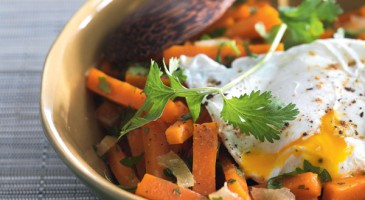 Easy recipe: Carrot salad with lemon confit and poached egg