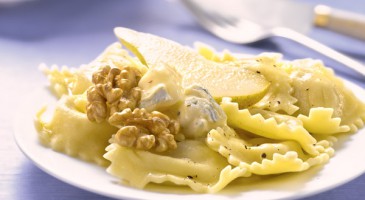 Gourmet recipe: Gorgonzola ravioli with pears and walnuts