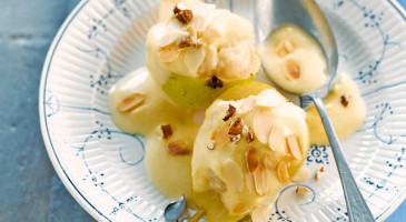 Gourmet dessert recipe: Poached pears with beer and almonds