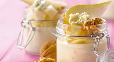 Easy recipe: Gorgonzola panna cotta with pear and nuts