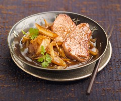 Easy recipe: Sauteed pork fillet mignon with onions