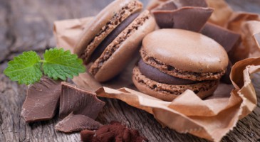 Gourmet recipe: Coffee and chocolate macarons