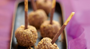 Festive recipe: Chocolate and hazelnut lollipops
