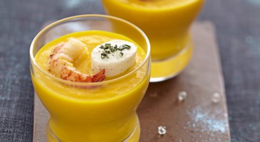 Starter: Cream of pumpkin soup with crayfish