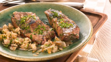 Meat recipe: Veal liver with onions and parsley