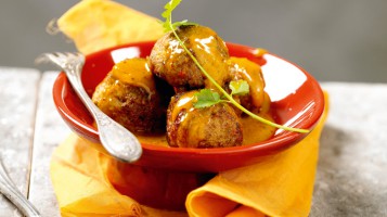 Gourmet recipe: Curry meatballs with coconut milk