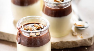 Dessert recipe: Almond milk and chocolate panna cotta