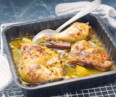 Easy recipe: Chicken with dried fruits and saffron