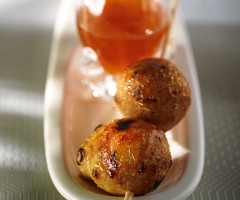 Dessert recipe: Caramelised goat cheese beignets with apricot sauce