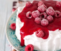 Dessert recipe: Individual raspberry cheesecakes