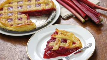 Easy dessert recipe: Rhubarb tart