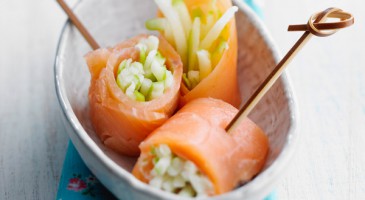 Easy appetizer: Smoked salmon and green apple rolls