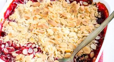 Easy dessert recipe: Red fruit and almond gratin