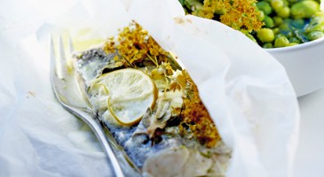 Easy recipe: Lime and herb fish en papillote with broad beans and peas
