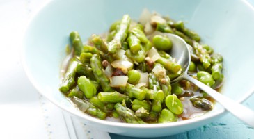 Starter recipe: Stir-fried asparagus with fava beans