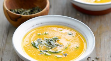 Easy starter recipe: Pumpkin and cauliflower soup