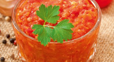 Carribean recipe: tomato and chilli pepper rougail sauce