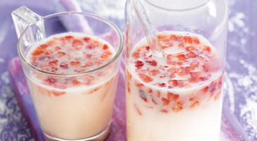 Festive cocktail: Strawberry, ginseng and licorice drink
