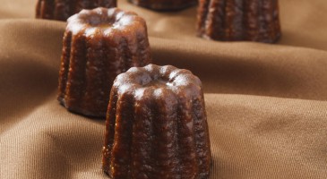 Easy and sweet recipe: Chocolate and cinnamon cannelés