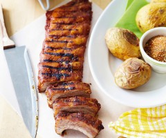 Delicious dish: Pork ribs with oven baked potatoes