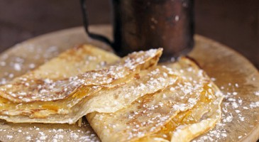 Easy recipe: Crêpes suzette