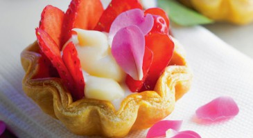 Gourmet recipe: Strawberry tartlet with salted caramel