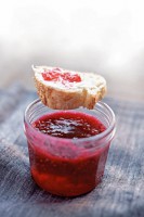 Jam recipe: Raspberry apple jam