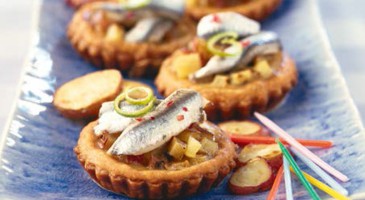Gourmet recipe: Mini quiches with anchovies, potatoes and lime