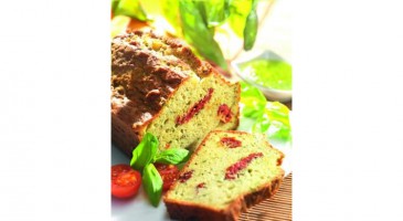 Easy recipe: Savoury pesto cake with sun-dried tomatoes