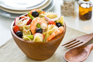 Salad recipe: Farfalle salad with shrimps