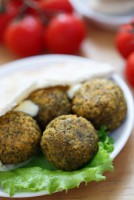 Easy recipe: Falafel with tarator sauce