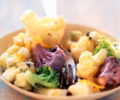 Healthy recipe: Warm salad with broccoli and cauliflower