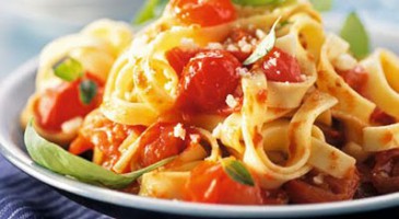 Easy recipe: Tagliatelle with cherry tomatoes and basil